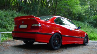 318is E36 Coup Hellrot Class-II-Optik - 3er BMW - E36