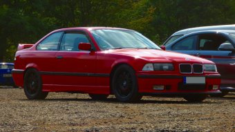 318is E36 Coup Hellrot Class-II-Optik - 3er BMW - E36