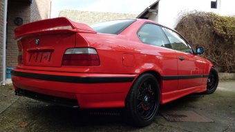 318is E36 Coup Hellrot Class-II-Optik - 3er BMW - E36