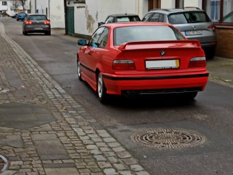 318is E36 Coup Hellrot Class-II-Optik - 3er BMW - E36