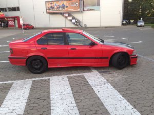 E36 320i limo in rot die acht Vorbesitzer gesucht - 3er BMW - E36 E36 320i limo in rot die acht Vorbesitzer gesucht - 3er BMW - E36
