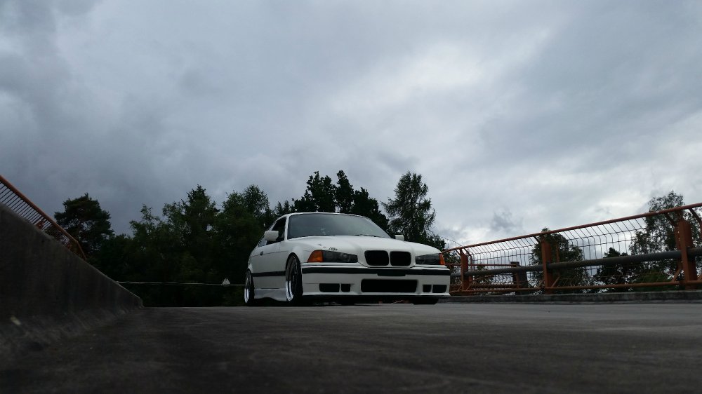 E36 328i Coupe Matt Wei - 3er BMW - E36