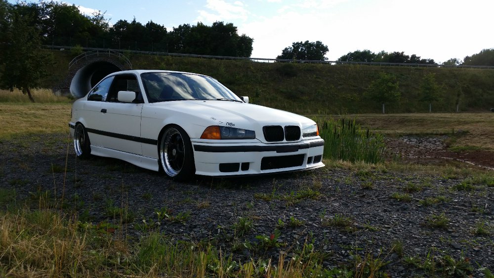 E36 328i Coupe Matt Wei - 3er BMW - E36