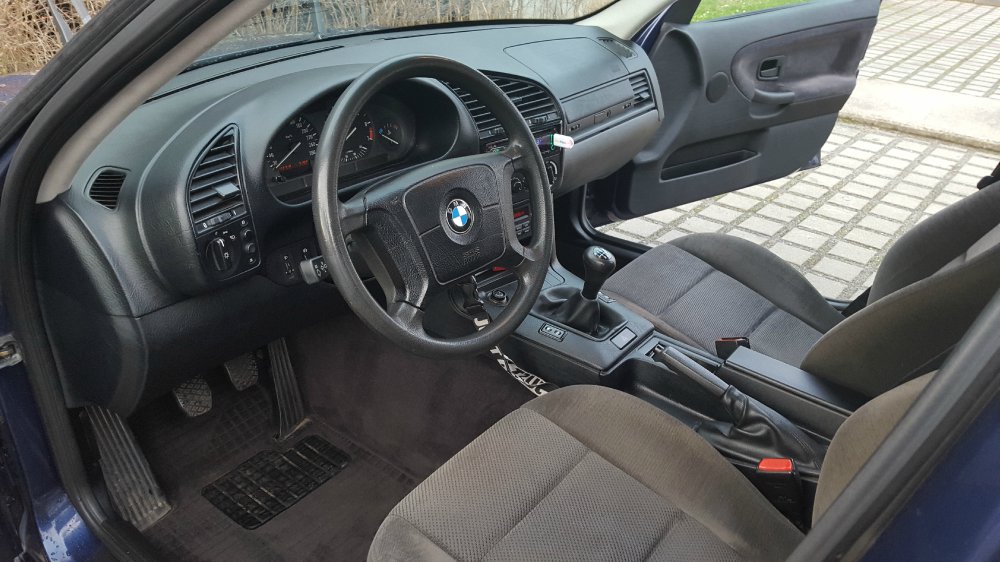 BMW 320i Montrealblau Limo - 3er BMW - E36