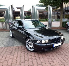 2001er E39 540i Limousine Cosmoschwartz - 5er BMW - E39
