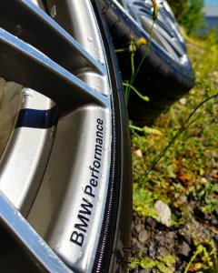 325d | STX-Gewinde | 19" Styling 235 | Tiefgang - 3er BMW - E90 / E91 / E92 / E93