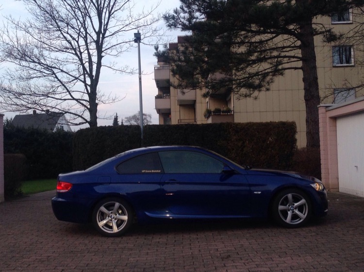 Bmw E92 320i Coup le mans blau M-Paket - 3er BMW - E90 / E91 / E92 / E93