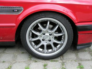 E30 .. Legend - 3er BMW - E30