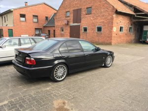 E39 540iA Limousine Individual Safrangelb - 5er BMW - E39