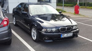 BMW Limousine Felge in 8x15 ET 9 mit BMW N8000 Reifen in 235/40/17 montiert vorn Hier auf einem 5er BMW E39 520i (Limousine) Details zum Fahrzeug / Besitzer