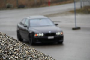 ///M5 E39___Black Devil with White Angel Eyes - 5er BMW - E39