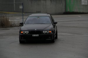 ///M5 E39___Black Devil with White Angel Eyes - 5er BMW - E39