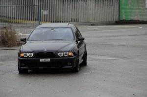 ///M5 E39___Black Devil with White Angel Eyes - 5er BMW - E39