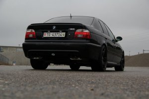 ///M5 E39___Black Devil with White Angel Eyes - 5er BMW - E39