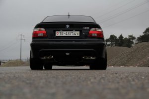 ///M5 E39___Black Devil with White Angel Eyes - 5er BMW - E39