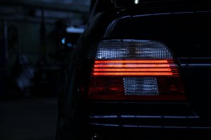 ///M5 E39___Black Devil with White Angel Eyes - 5er BMW - E39