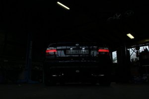 ///M5 E39___Black Devil with White Angel Eyes - 5er BMW - E39