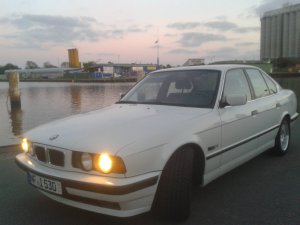 530i V8 - 5er BMW - E34