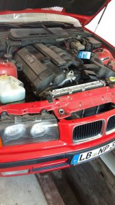 Rotes Sommerauto, 328i Coupe - 3er BMW - E36