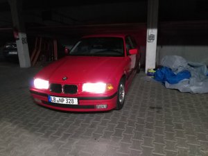 Rotes Sommerauto, 328i Coupe - 3er BMW - E36