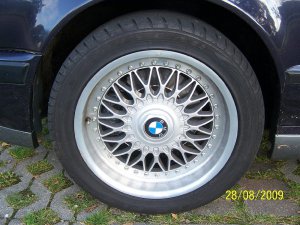 BMW Styling 5 Felge in 8x17 ET 20 mit Goodyear Eagle F1 Reifen in 235/45/17 montiert vorn Hier auf einem 5er BMW E34 540i (Limousine) Details zum Fahrzeug / Besitzer