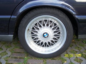 BMW Styling 5 Felge in 8x17 ET 20 mit Goodyear Eagle F1 Reifen in 235/45/17 montiert hinten Hier auf einem 5er BMW E34 540i (Limousine) Details zum Fahrzeug / Besitzer
