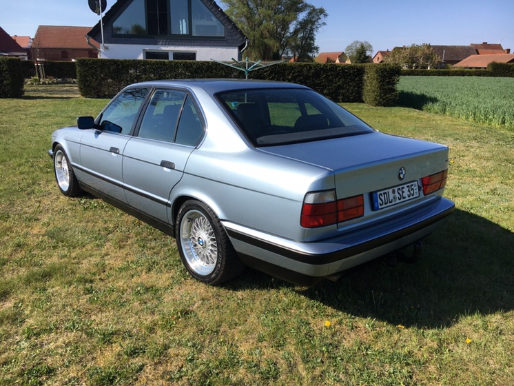 E34, 520i - 5er BMW - E34