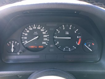 E34, 520i - 5er BMW - E34