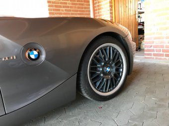 BMW M Performance Kreuzspeiche M101 Felge in 8x18 ET 47 mit Michelin Pilot Sport 3 ZP Reifen in 225/40/18 montiert vorn Hier auf einem Z4 BMW E85 3.0i (Roadster) Details zum Fahrzeug / Besitzer