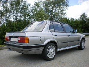E30 325ix Lachssilber - 3er BMW - E30