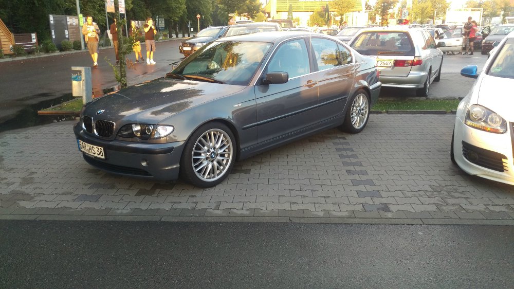 BMW 318i Edition Exclusive - 3er BMW - E46