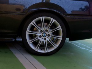 BMW Styling M135 Felge in 8.5x18 ET 50 mit Hankook  Reifen in 255/35/18 montiert hinten Hier auf einem 3er BMW E46 330i (Coupe) Details zum Fahrzeug / Besitzer