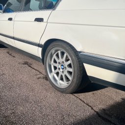 BBS BMW BBS Styling 14 Felge in 9x17 ET 26 mit Falken Azenis FK520 Reifen in 255/40/17 montiert vorn Hier auf einem 7er BMW E32 730i (Limousine) Details zum Fahrzeug / Besitzer