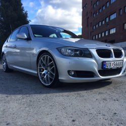 E90, 318D - 3er BMW - E90 / E91 / E92 / E93