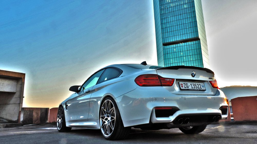 White Pearl /// M4 Competition - 4er BMW - F32 / F33 / F36 / F82