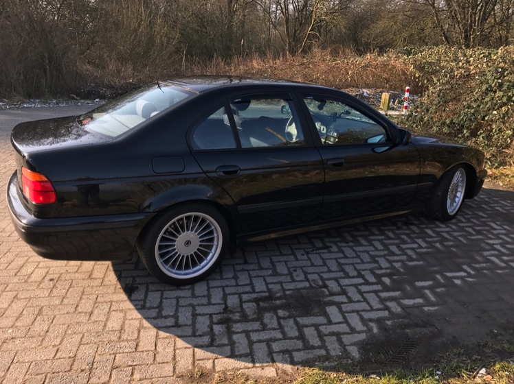 E39 Limousine - 5er BMW - E39
