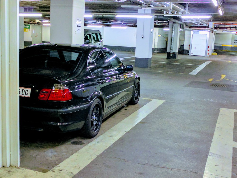 E46 Limousine VfL in Sapphire Metallic - 3er BMW - E46