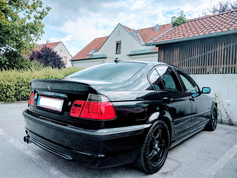 E46 Limousine VfL in Sapphire Metallic - 3er BMW - E46