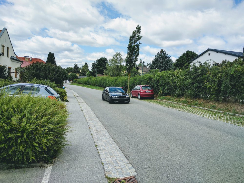 E46 Limousine VfL in Sapphire Metallic - 3er BMW - E46