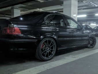 E46 Limousine VfL in Sapphire Metallic - 3er BMW - E46 E46 Limousine VfL in Sapphire Metallic - 3er BMW - E46