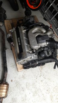 Samoa-Blauer Haufen Rost => Carbon-Schwarzes Coup - 3er BMW - E36