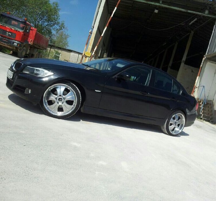 BMW 320i - 3er BMW - E90 / E91 / E92 / E93