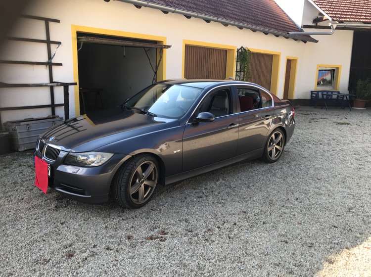 330xi - 3er BMW - E90 / E91 / E92 / E93