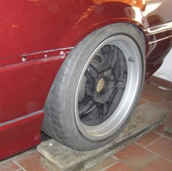 328i Cabrio - Calypsorot met. - 3er BMW - E36