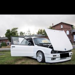 E30 320i Neuaufbau - 3er BMW - E30 E30 320i Neuaufbau - 3er BMW - E30