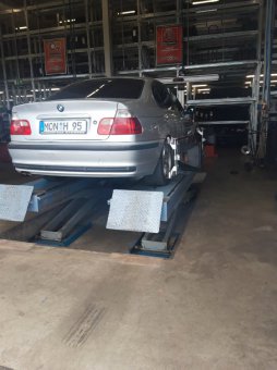 E46 323i Titansilber - 3er BMW - E46