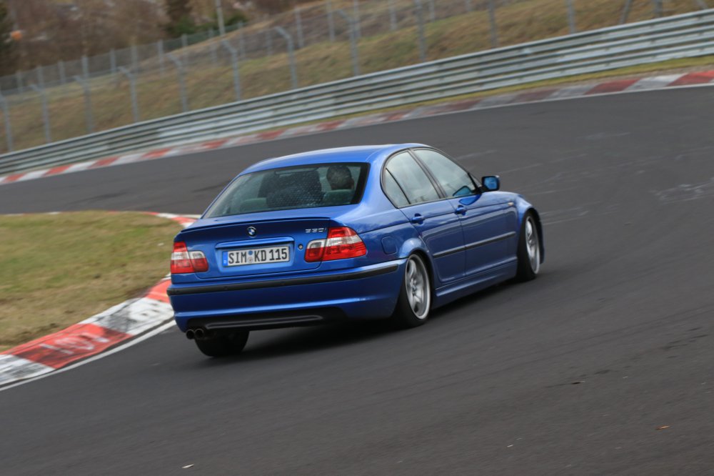 E46 Estoril-Blau - 3er BMW - E46