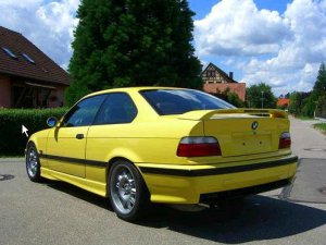Dakargelber Youngtimer - 3er BMW - E36