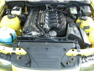 Dakargelber Youngtimer - 3er BMW - E36