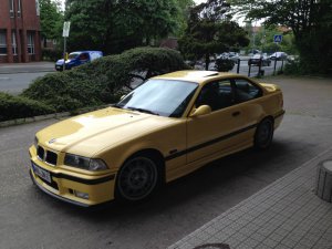 Dakargelber Youngtimer - 3er BMW - E36